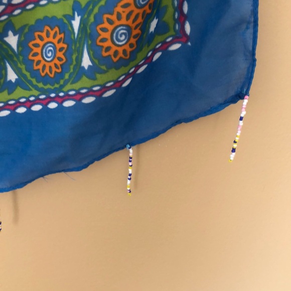 Love bead tassel patchwork scarf - Picture 7 of 8